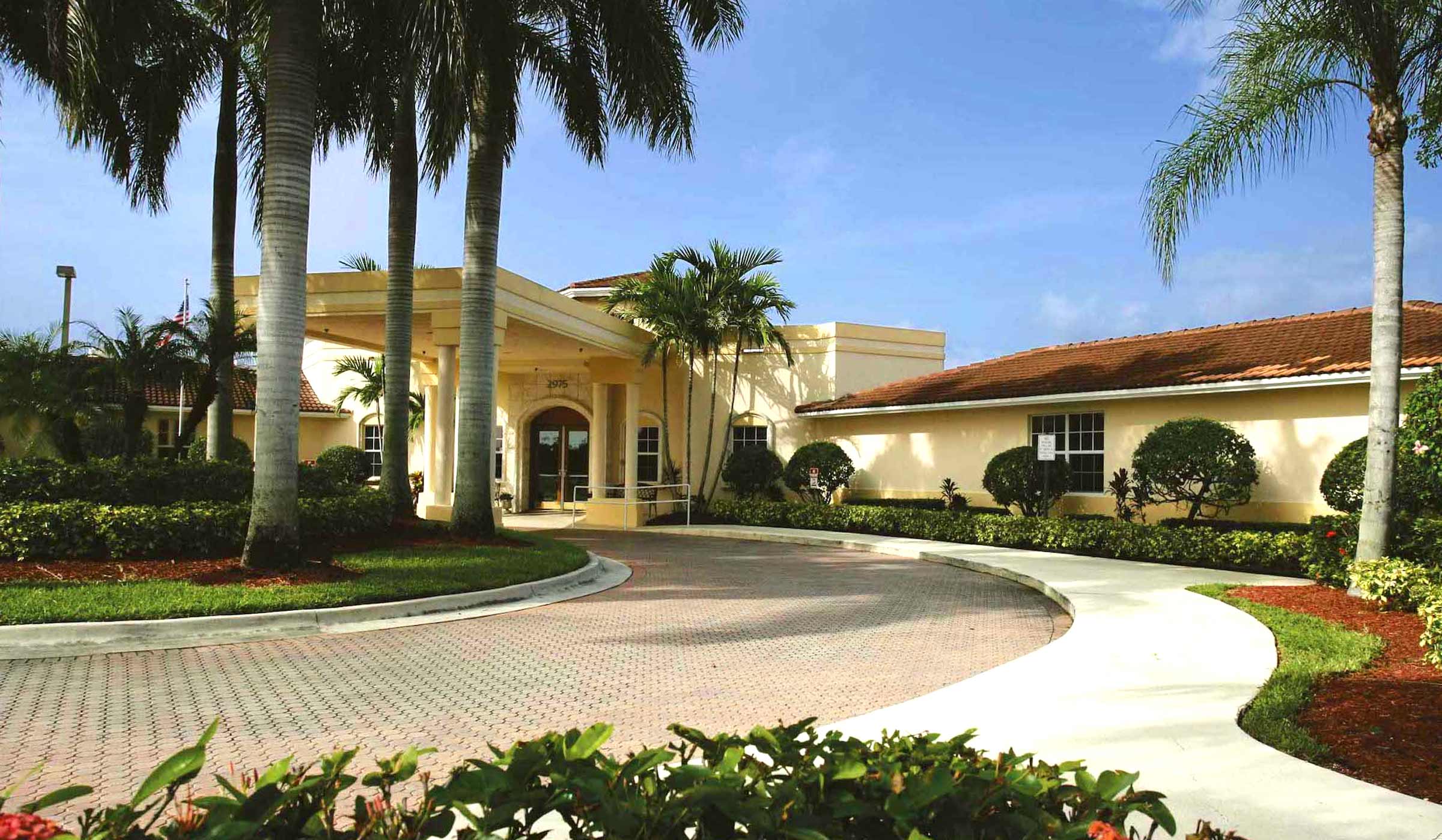 Luxury Senior Living Community in Coral Springs | Retire in Florida
