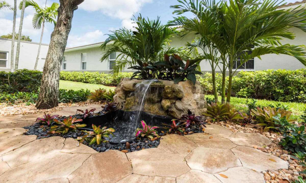 Exterior-Water Feature-HarborChase of Coral Spring-Florida Senior Living