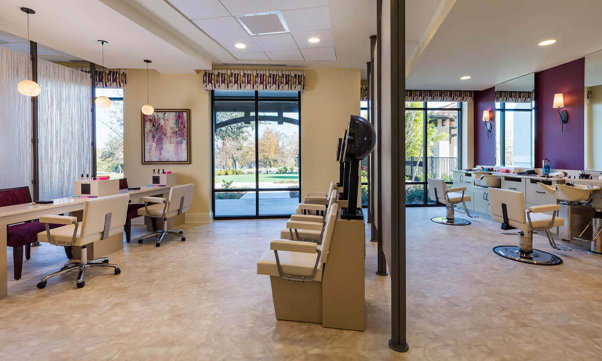 Interior-On-Site Salon-HarborChase of Dr. Phillips-Orlando Senior Living