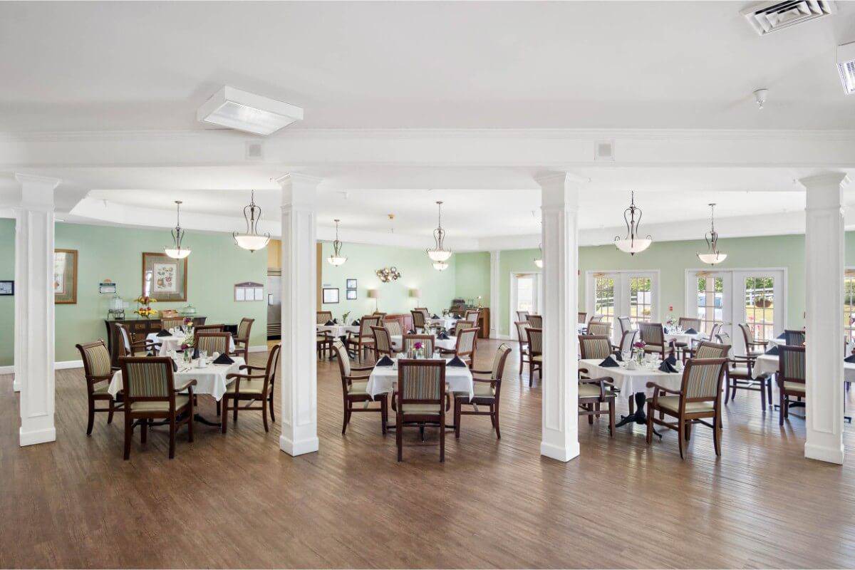 Interior-Dining Room-HarborChase of Jasper-Alabama Senior Living