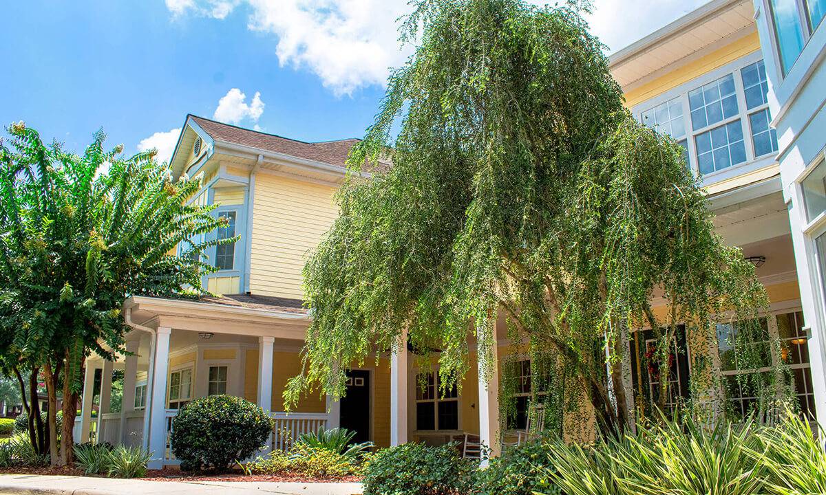 Exterior-Building-HarborChase of Tallahassee-Florida Senior Living