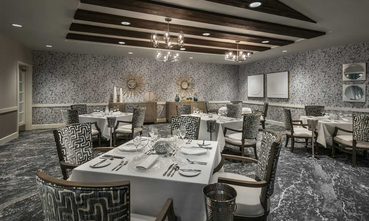 HarborChase of Stuart-Dining Room-Luxury Senior Living in Florida