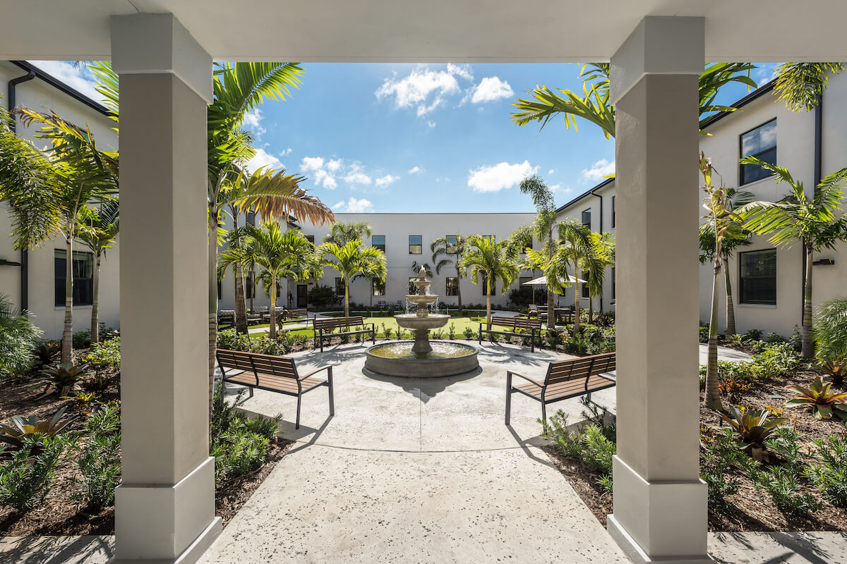 Exterior-Garden Courtyard HarborChase of Stuart, Florida