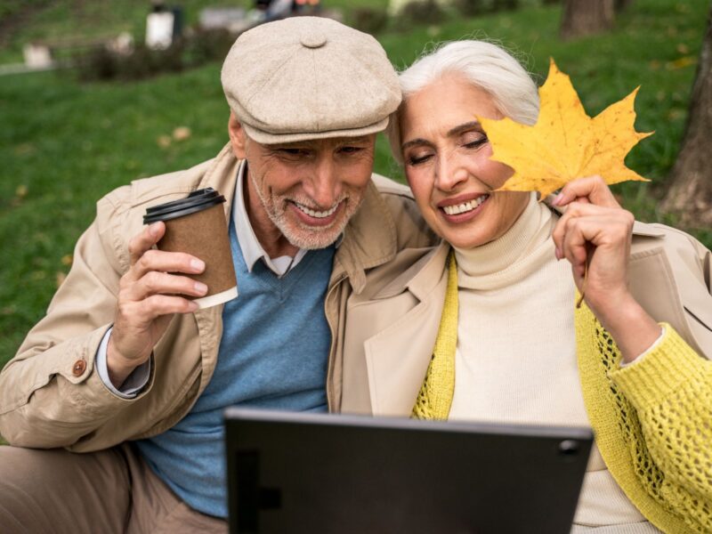 When to Talk About Senior Living Before the Holidays Hit
